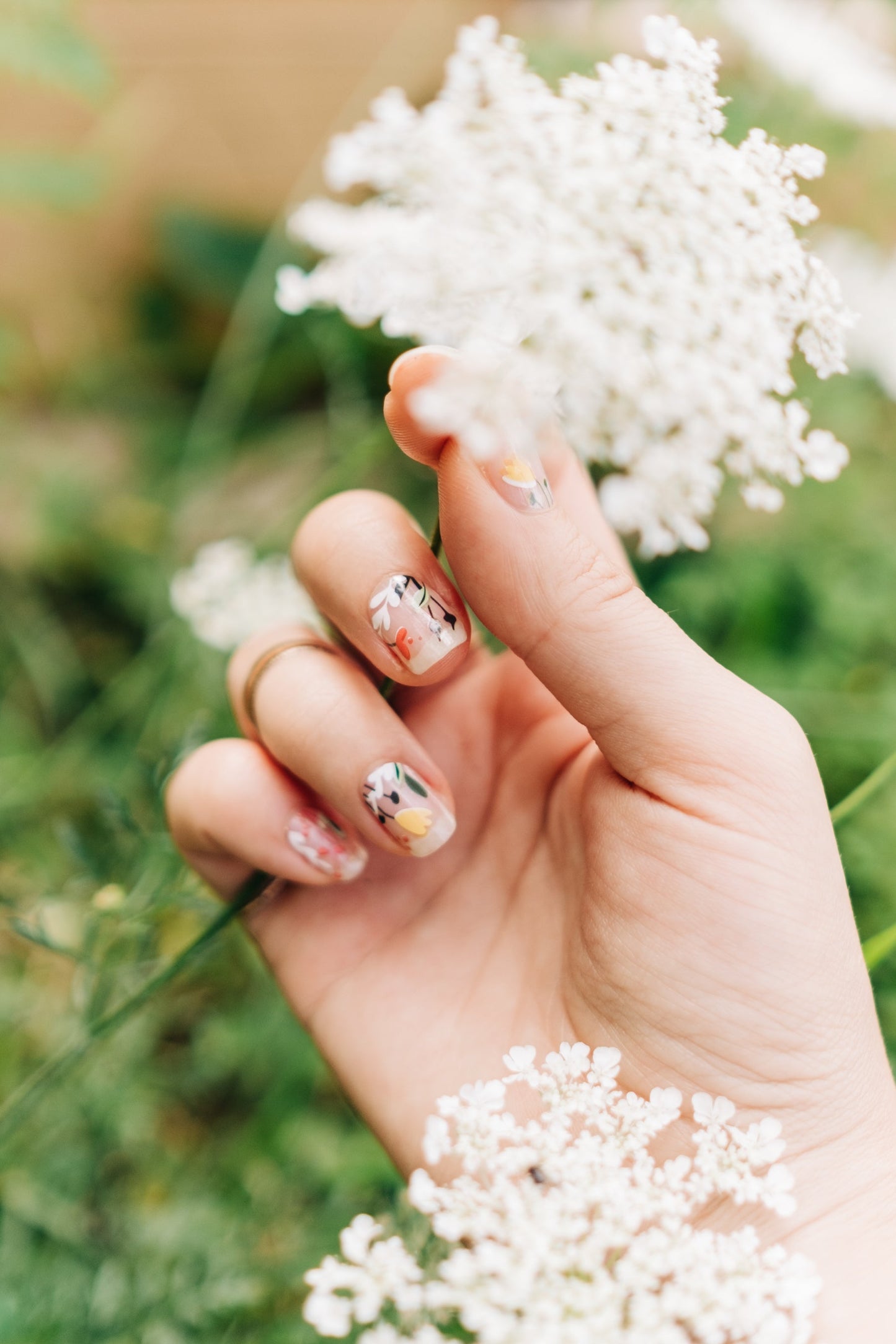 'Garden Party' Transparent Floral Nail Wrap Kit